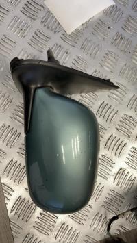 Retrovisor izquierdo