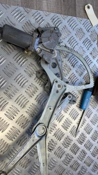 Leve vitre electrique avant gauche