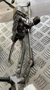 Motore tergicristallo anteriore