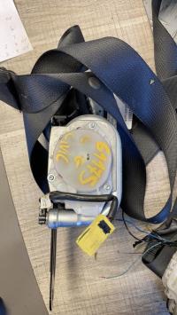 Ceinture avant gauche