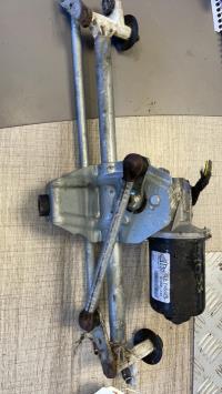 Motore tergicristallo anteriore
