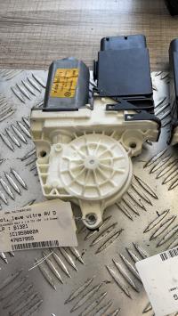 Motore alzacristalli anteriore destro