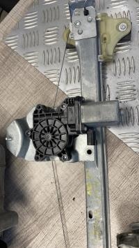 Leve vitre electrique avant droit