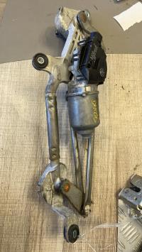 Moteur essuie glace avant