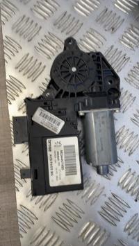 Moteur leve vitre avant droit