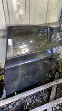 Puerta trasera izquierda