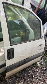 Porte avant droit