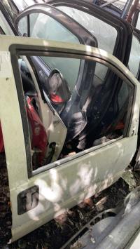 Porte avant droit