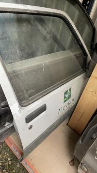 Porte avant droit