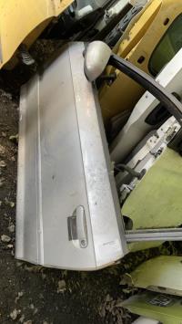 Porte avant gauche
