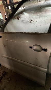 Porte avant gauche