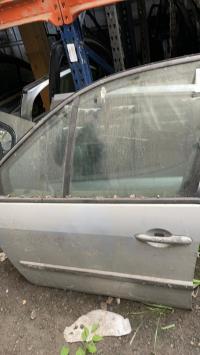 Porte avant gauche