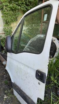 Porte avant gauche