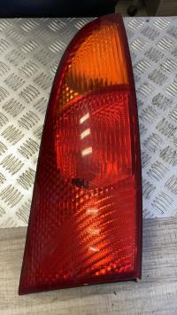 Fanale posteriore principale sinistro (luci)