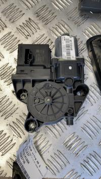 Moteur leve vitre arriere gauche