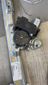 Alzacristalli elettrico anteriore destro