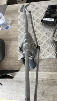 Moteur essuie glace avant