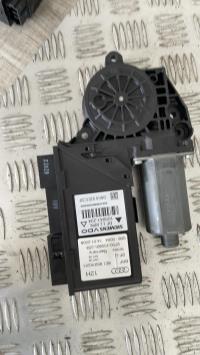 Motor de elevalunas delantero derecho
