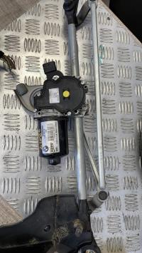 Moteur essuie glace avant