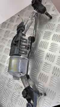 Moteur essuie glace avant