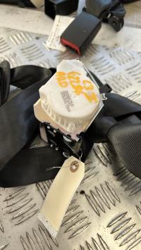 Ceinture arriere droit