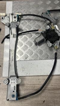 Leve vitre electrique avant gauche