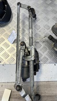 Moteur essuie glace avant