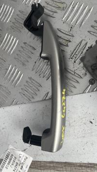Poignee porte avant gauche