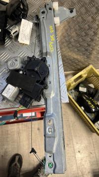 Leve vitre electrique avant droit