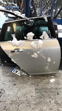 Puerta trasera derecha