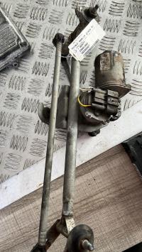 Moteur essuie glace avant