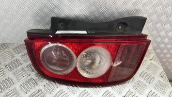 Fanale posteriore principale sinistro (luci)