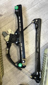 Leve vitre electrique avant gauche