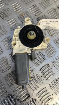 Motore alzacristalli anteriore destro