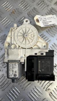 Moteur leve vitre avant gauche