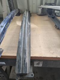 Refuerzo de parachoques trasero (travesaño)