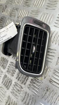 Aerateur tableau de bord avant gauche