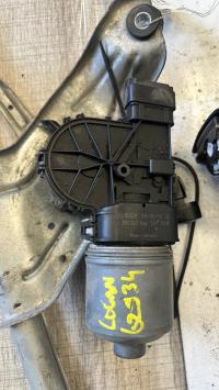 Moteur essuie glace avant
