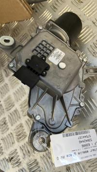 Moteur essuie glace avant gauche