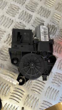 Moteur leve vitre arriere gauche