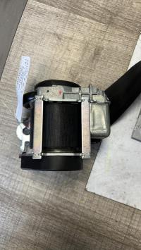 Ceinture avant droit