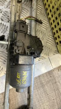 Moteur essuie glace avant