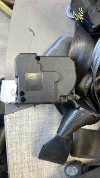 Ceinture avant droit
