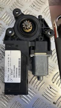 Moteur leve vitre avant gauche