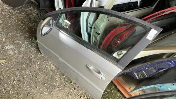 Porte avant gauche