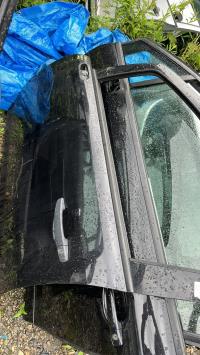Porte avant gauche