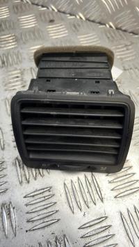Aerateur tableau de bord avant gauche