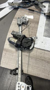 Leve vitre electrique avant droit
