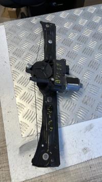 Leve vitre electrique avant droit