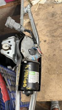 Motore tergicristallo anteriore